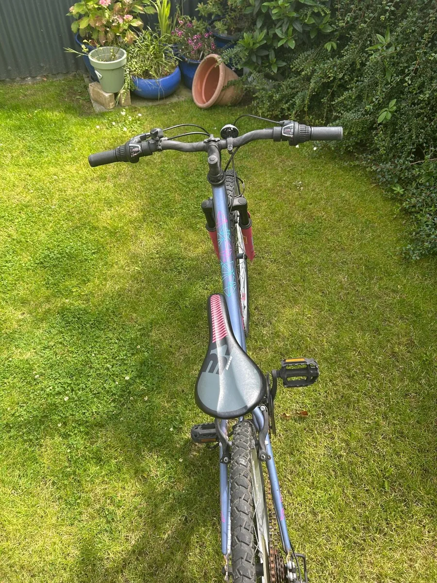 26 inch Breeze mountain bike and helmet - Image 2