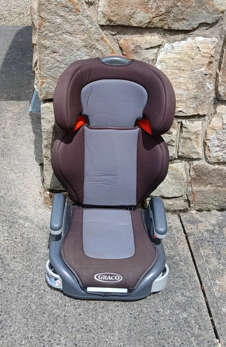 Childs car booster seat - Image 1