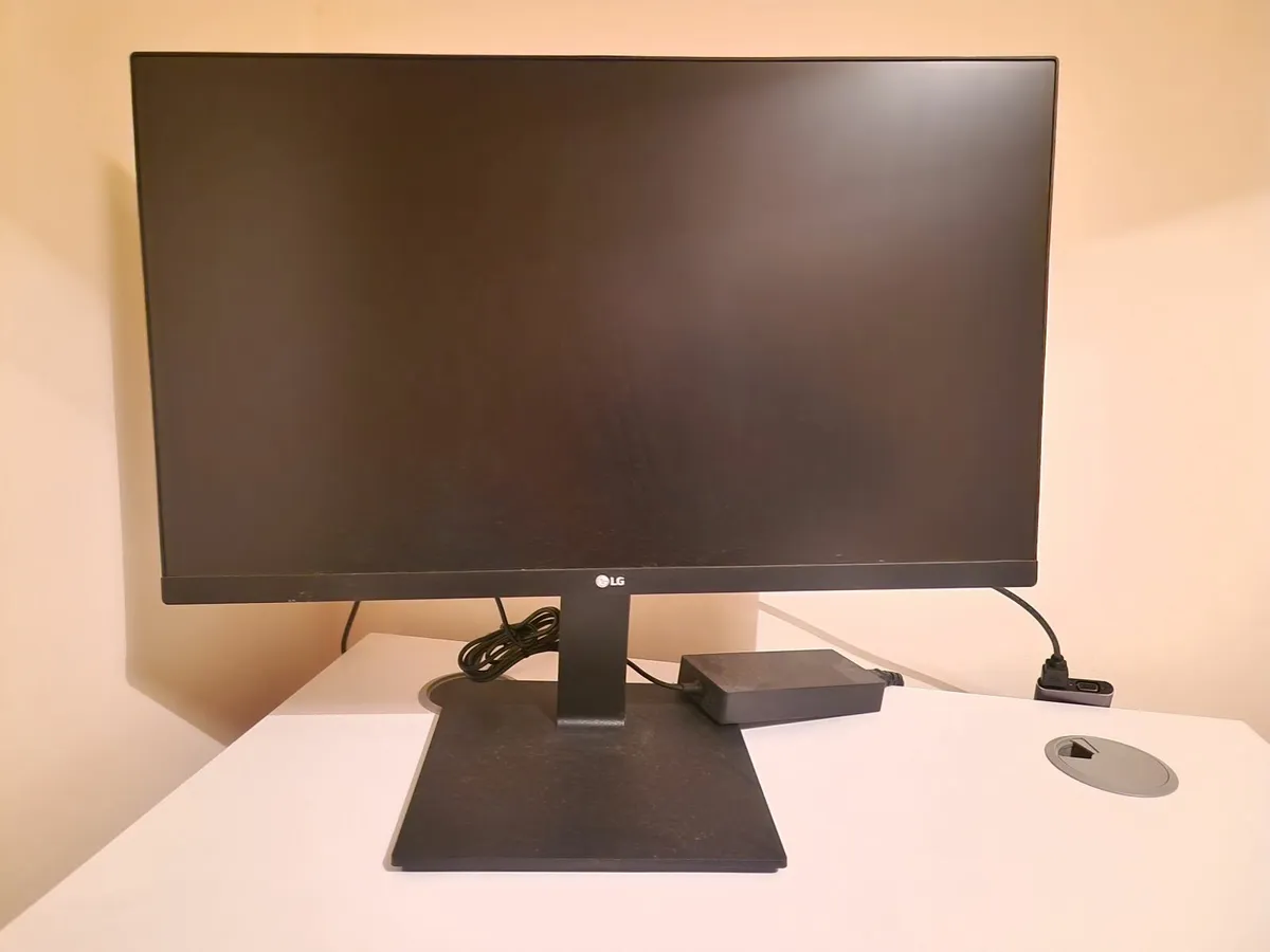 Monitor - LG 24QP750 QHD IPS USB-C Monitor - Image 3
