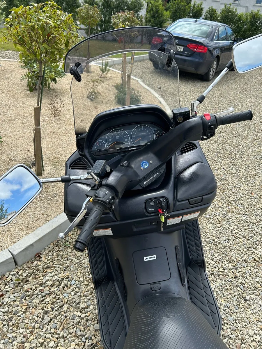 Suzuki Burgman 400 - Image 4