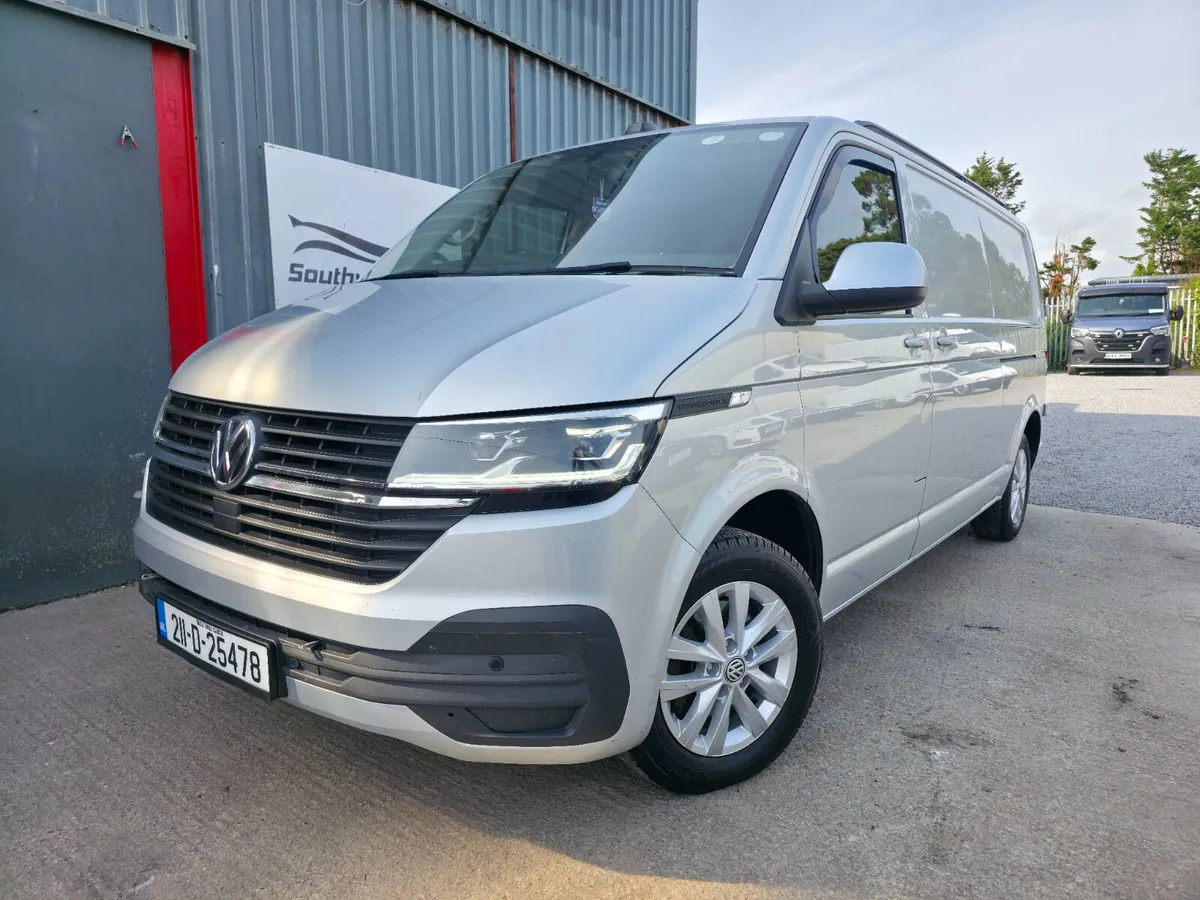 2021 Volkswagen Transporter *DOE 07-26 TAX 10-25* - Image 1