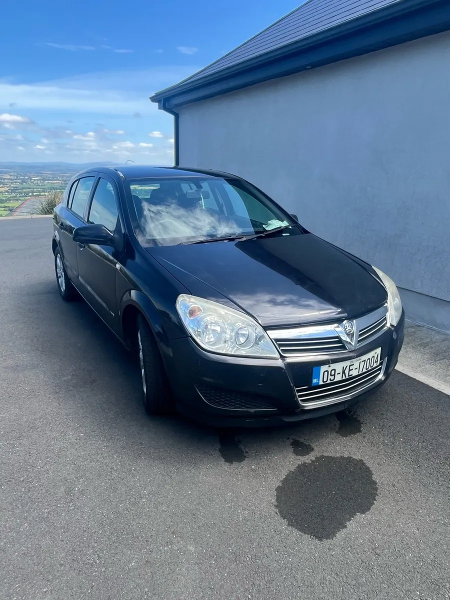 Car - Image 1