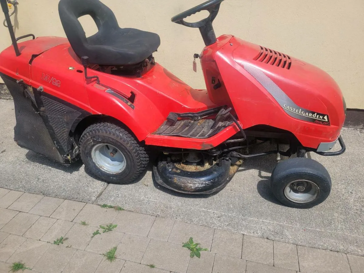 Castlegarden lawnmower hydrostatic - Image 1