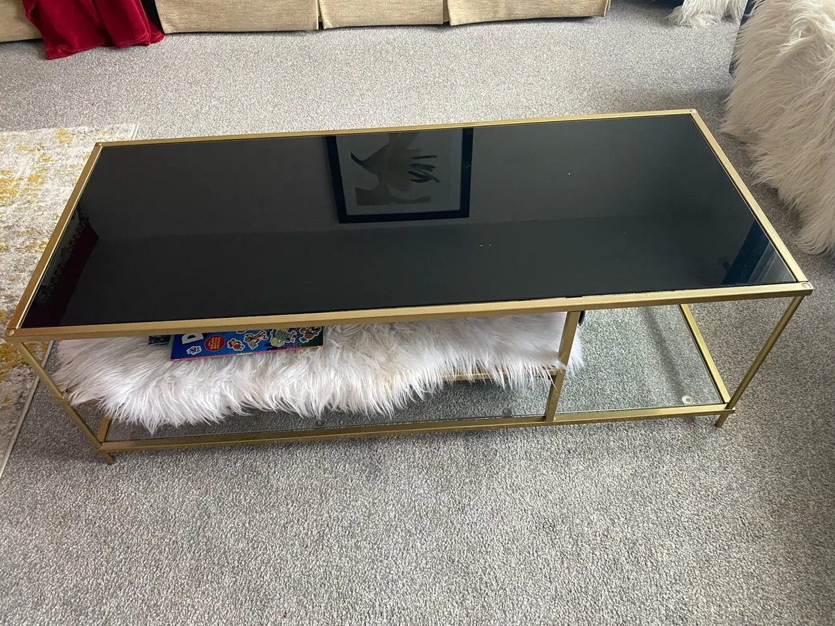 Coffee table it is very good condition very nice - Image 4