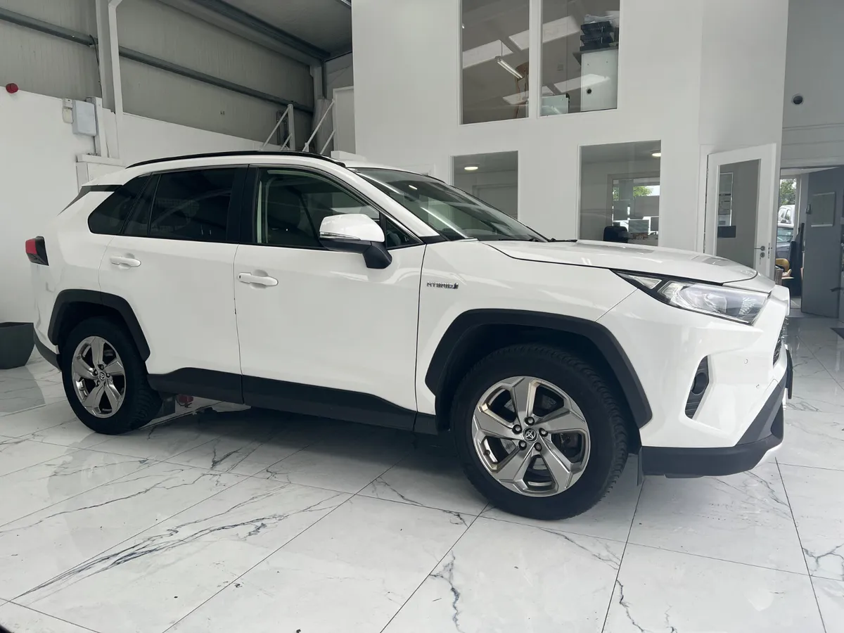 Toyota RAV4 2019 AUTO 4WD - Image 3