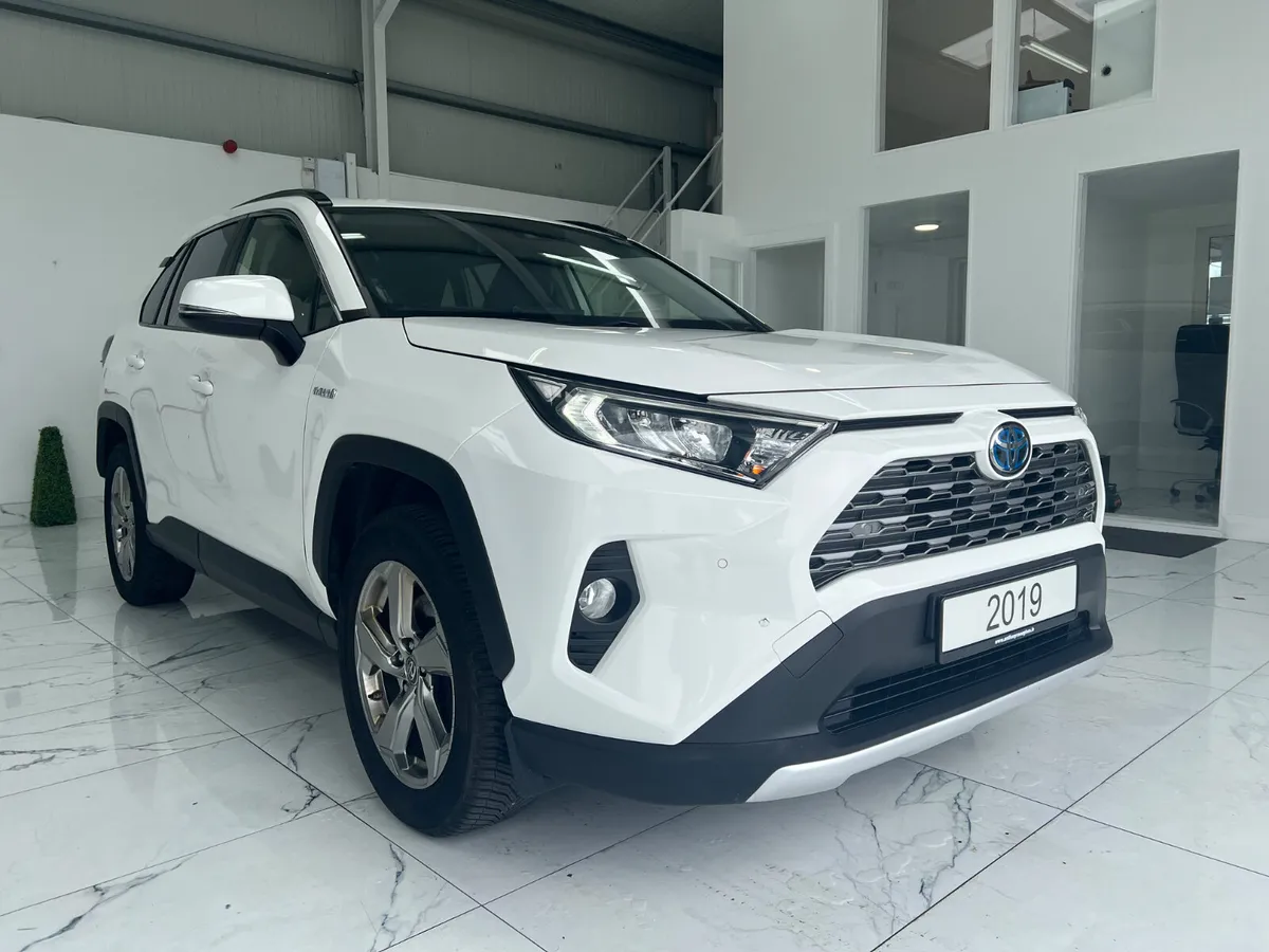 Toyota RAV4 2019 AUTO 4WD - Image 1