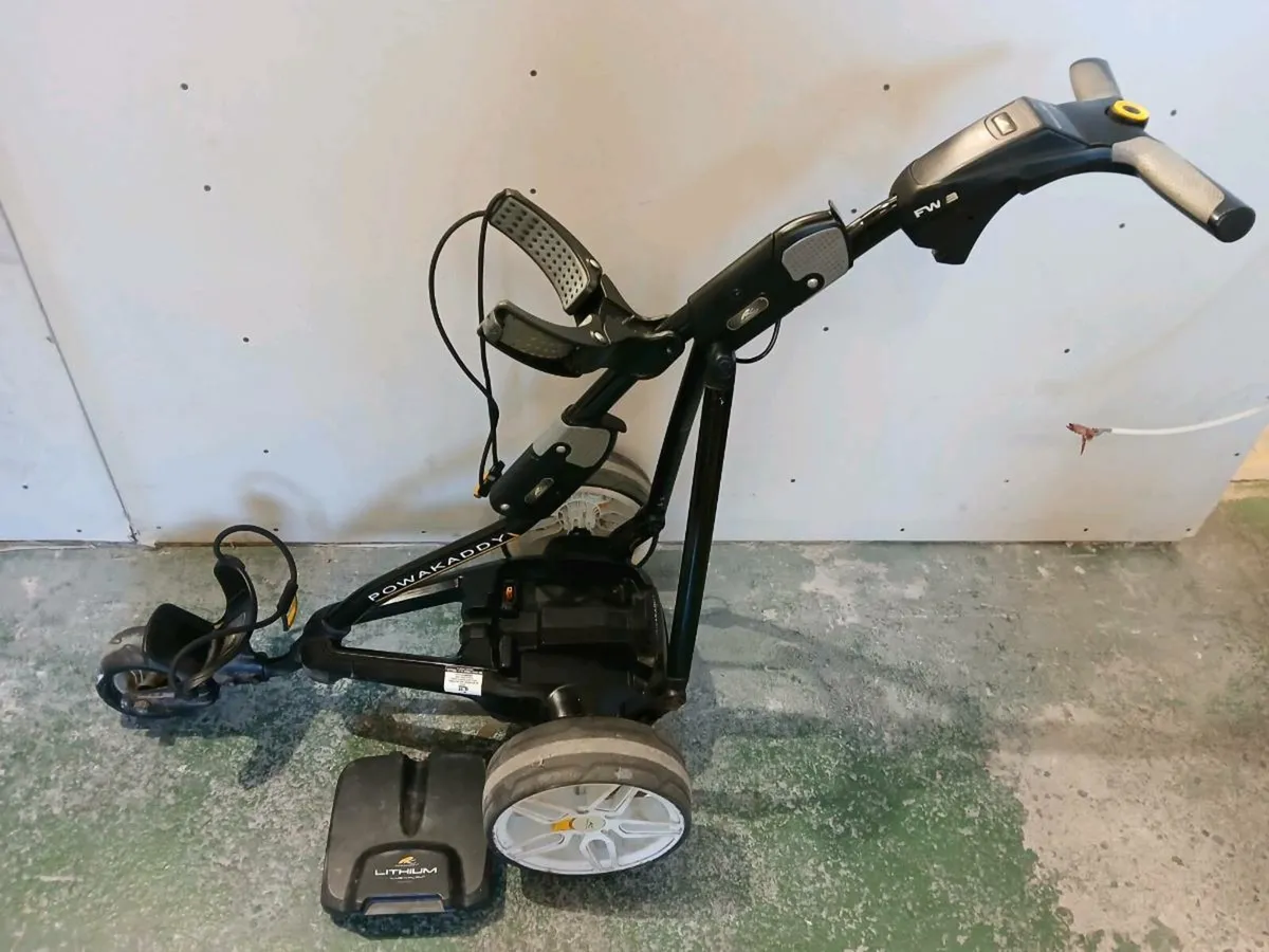 Powakaddy FW3 inc 18 hole lithium battery - Image 1