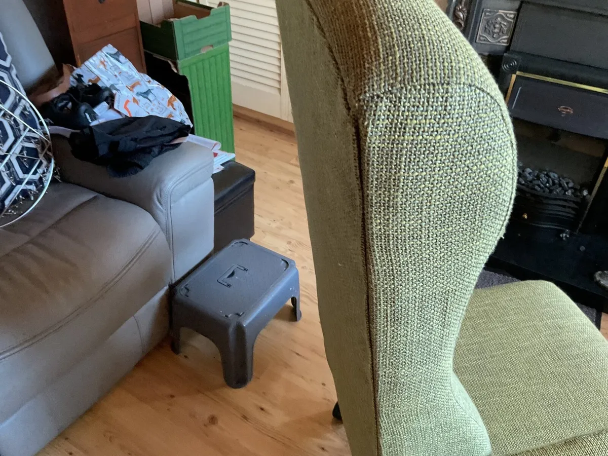 Office chair - Image 4
