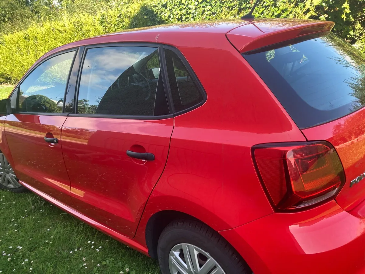 Volkswagen Polo 2014 - Image 2