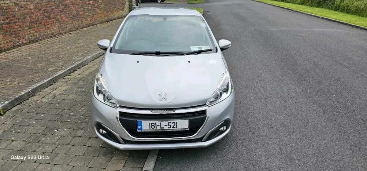 181 peugeot 206 1.2 petrol only 10k miles. - Image 2