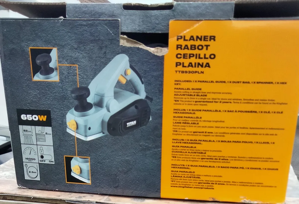 Plane - Image 1