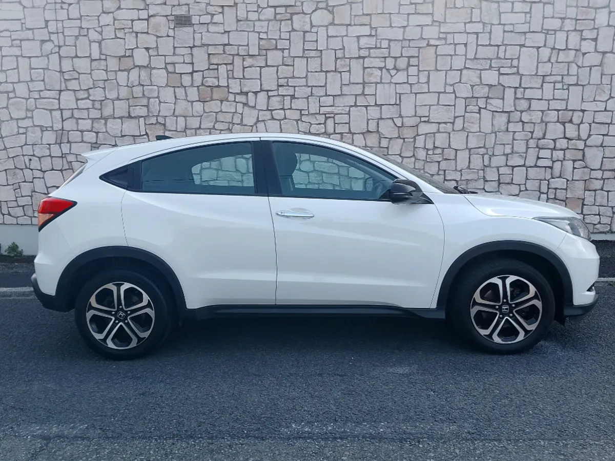 Honda HR-V 1.5 I-vtec ES 5DR - Image 2