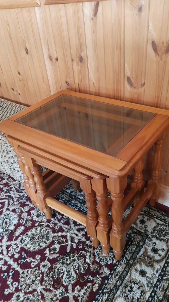 Nest of Tables. - Image 1