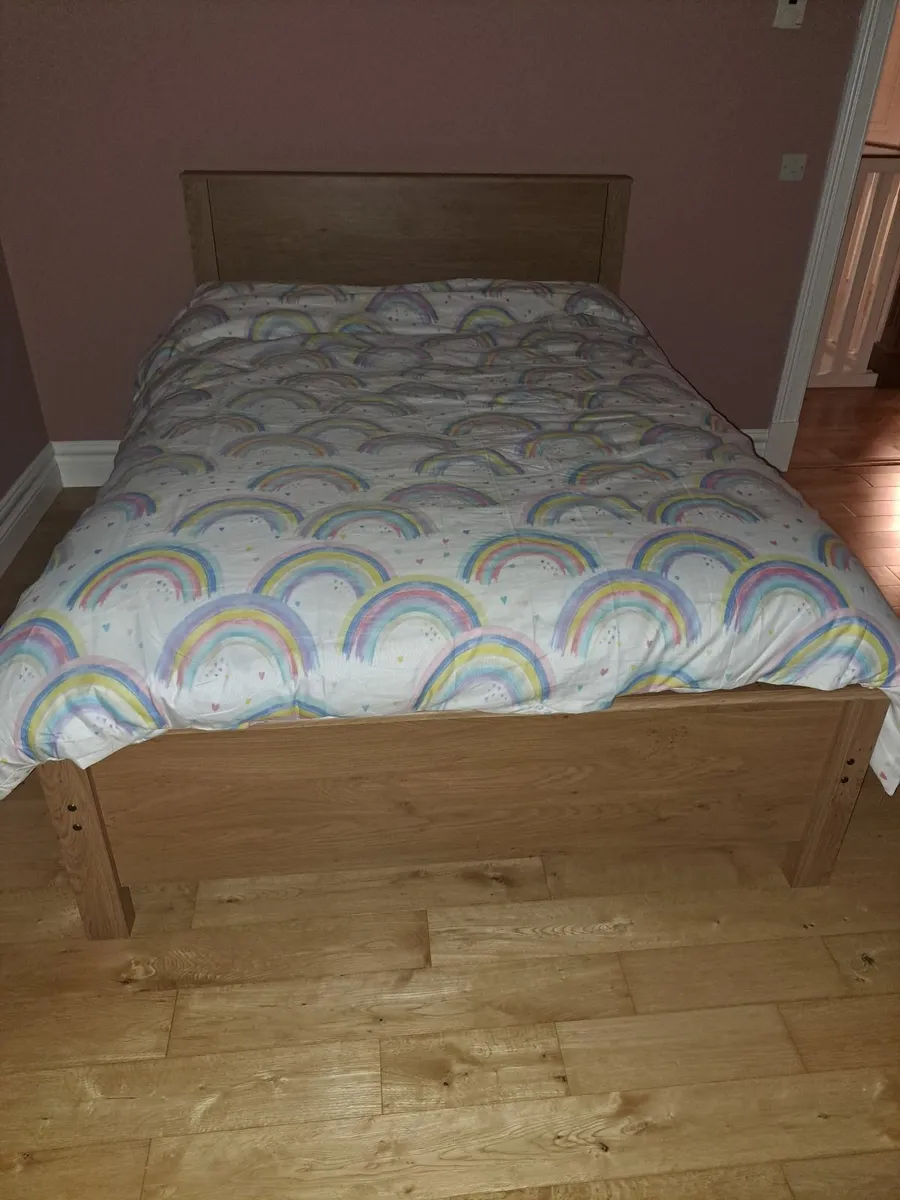 Bed - Image 2