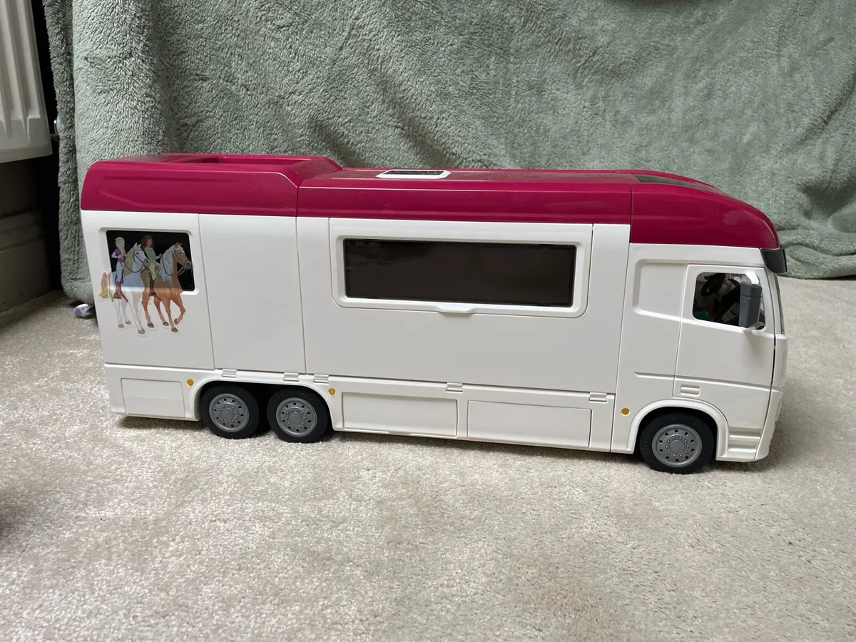 Schleich Horse Club Haul - Image 1