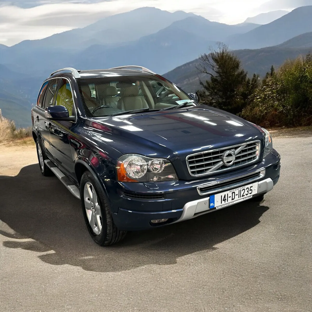 Volvo XC90 2.4 D5 200hp SE Automatic AWD 7-Seat - Image 1