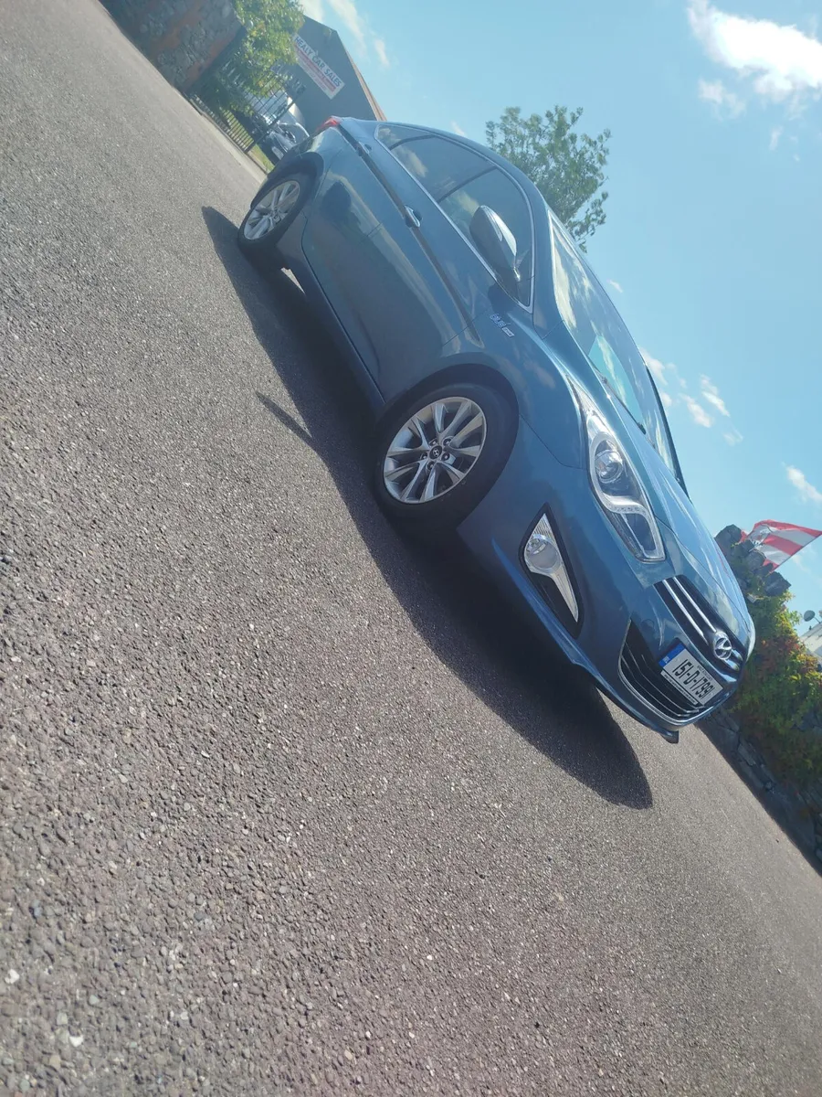 Hyundai i40 2015 - Image 2