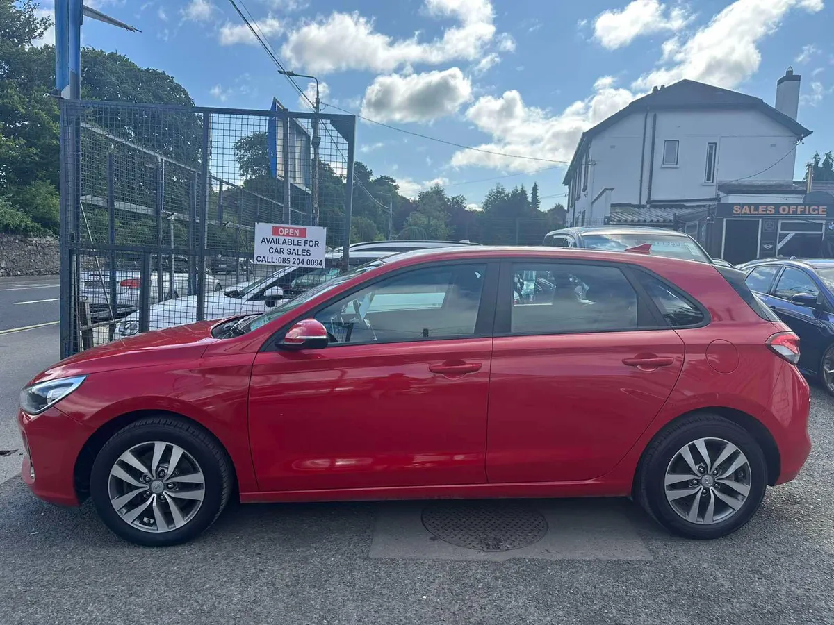 2017 i30 Deluxe NEW MODEL! - Image 3