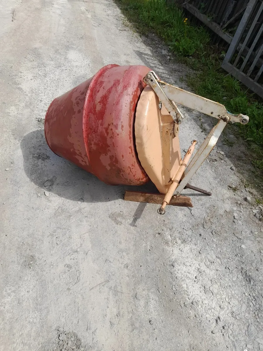 agro tractor concrete mixer - Image 1