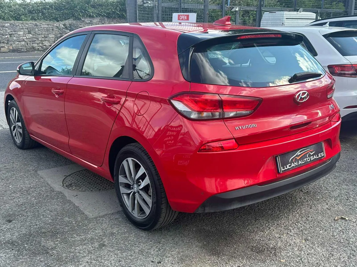2017 i30 Deluxe NEW MODEL! - Image 4