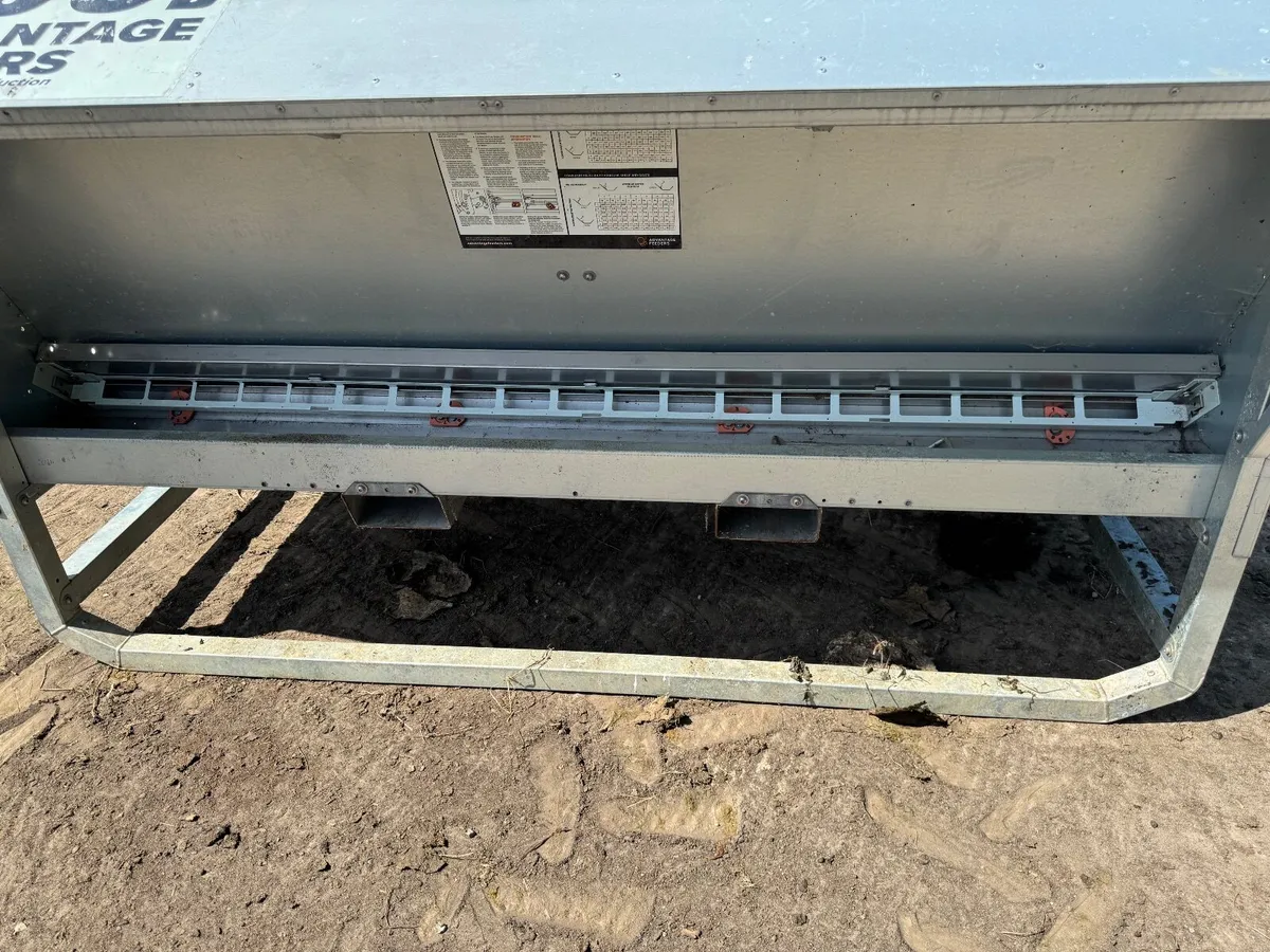Advantage Feeder 1800 HD - Image 2