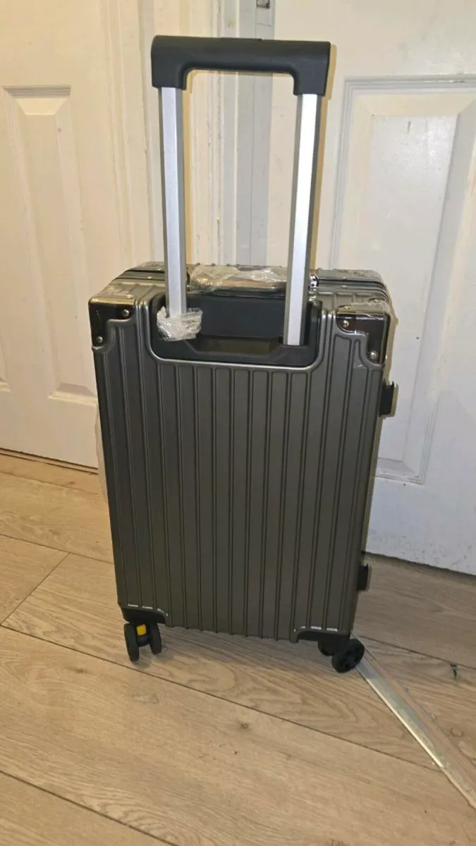 Cabin Suitcase - Image 2