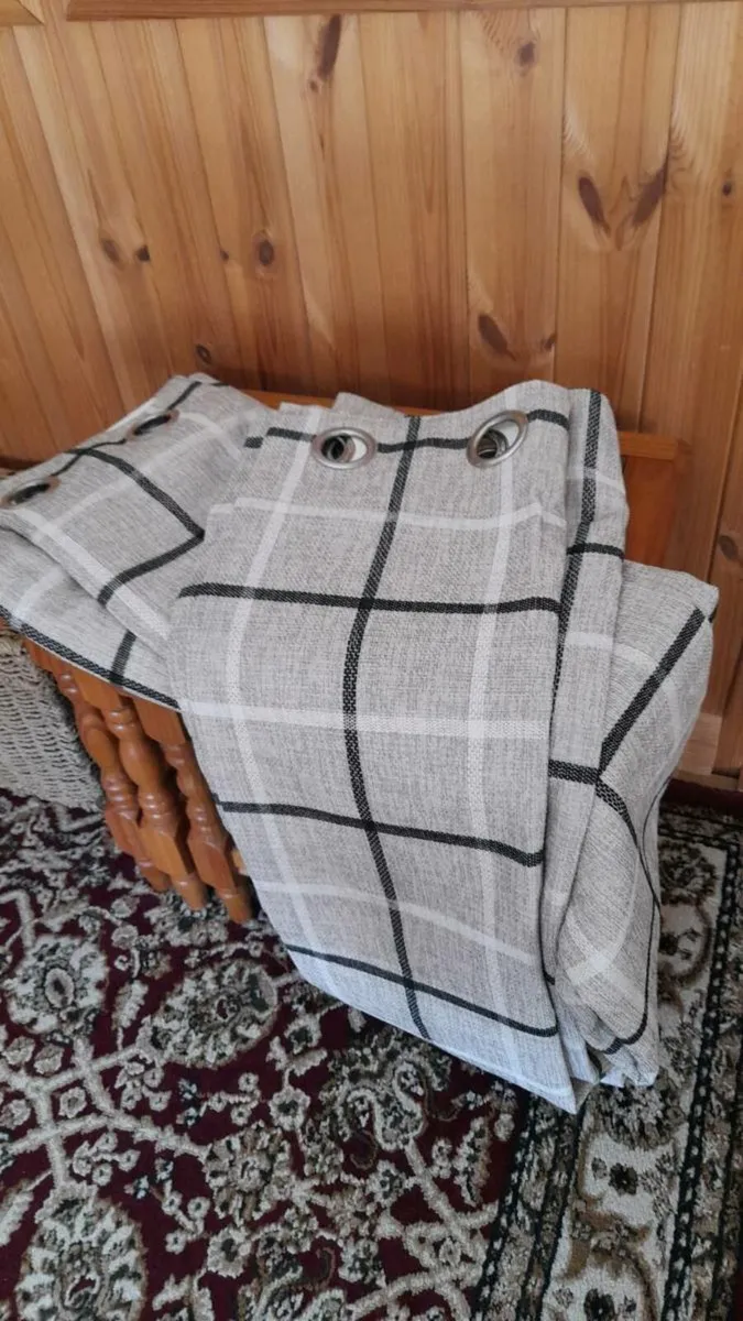 Curtains - Image 1