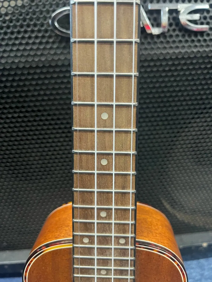 Laka Vus40 Ukelele - Image 3