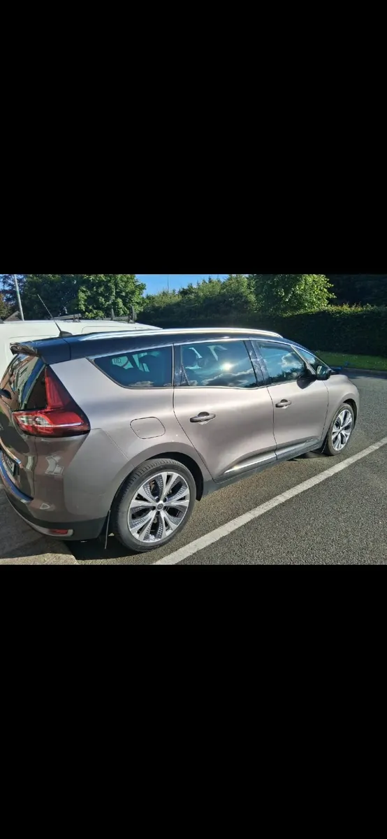 Renault Grand Scenic 2021 - Image 1