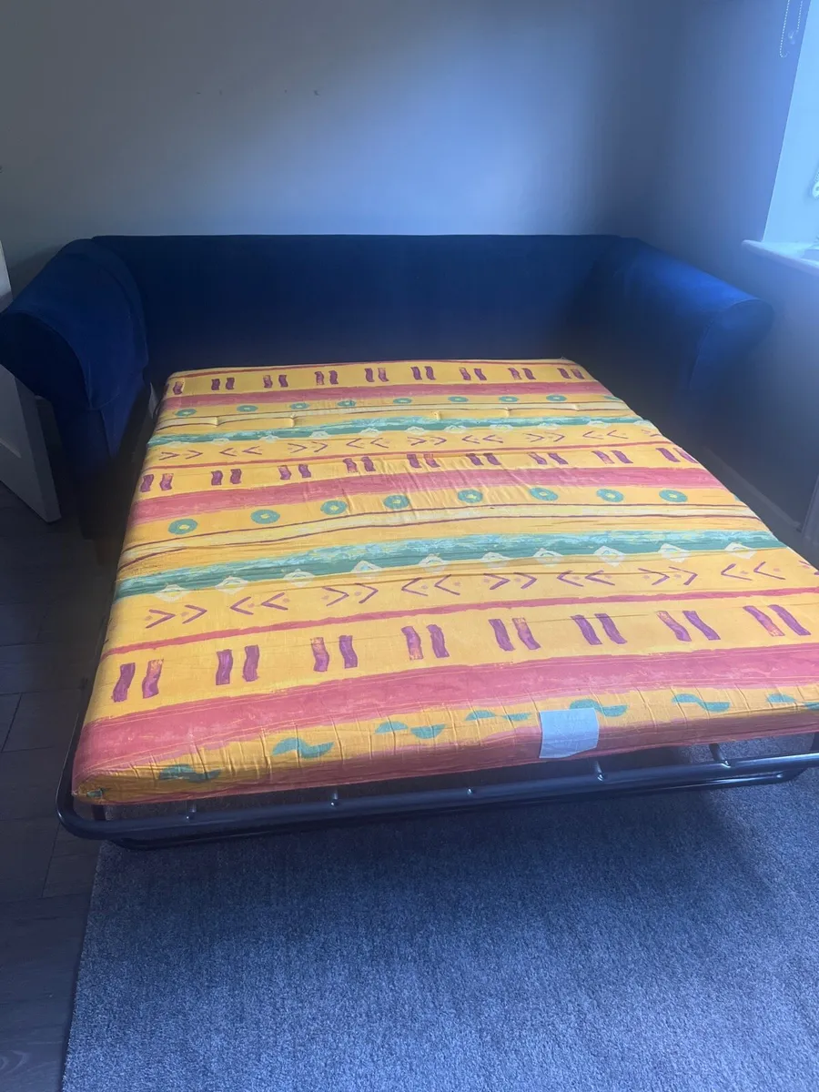 Navy couch / fold out bed - Image 4