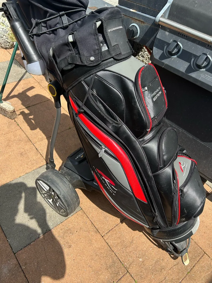 Golf trolly and bag - Image 1