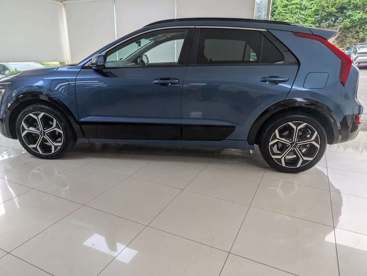 Kia Niro K4 PHEV - Image 2