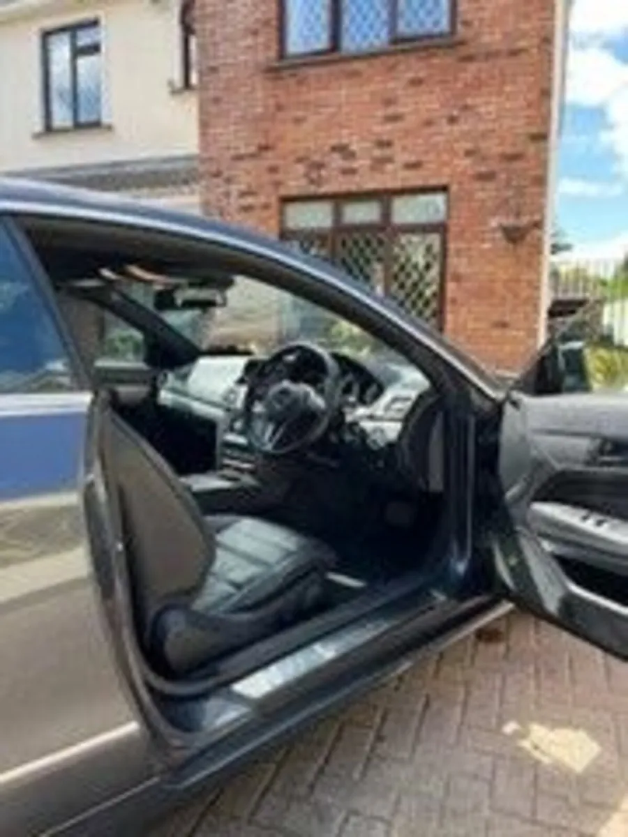 Mercedes-Benz E-Class 2015 - Image 4