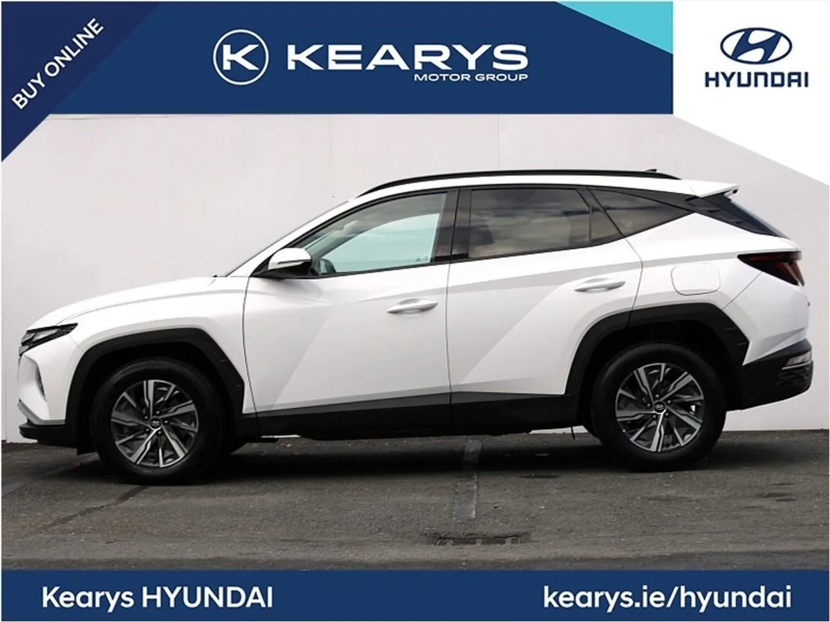 Hyundai Tucson Just In - 2WD Executive - 1.6 Petr - Image 3