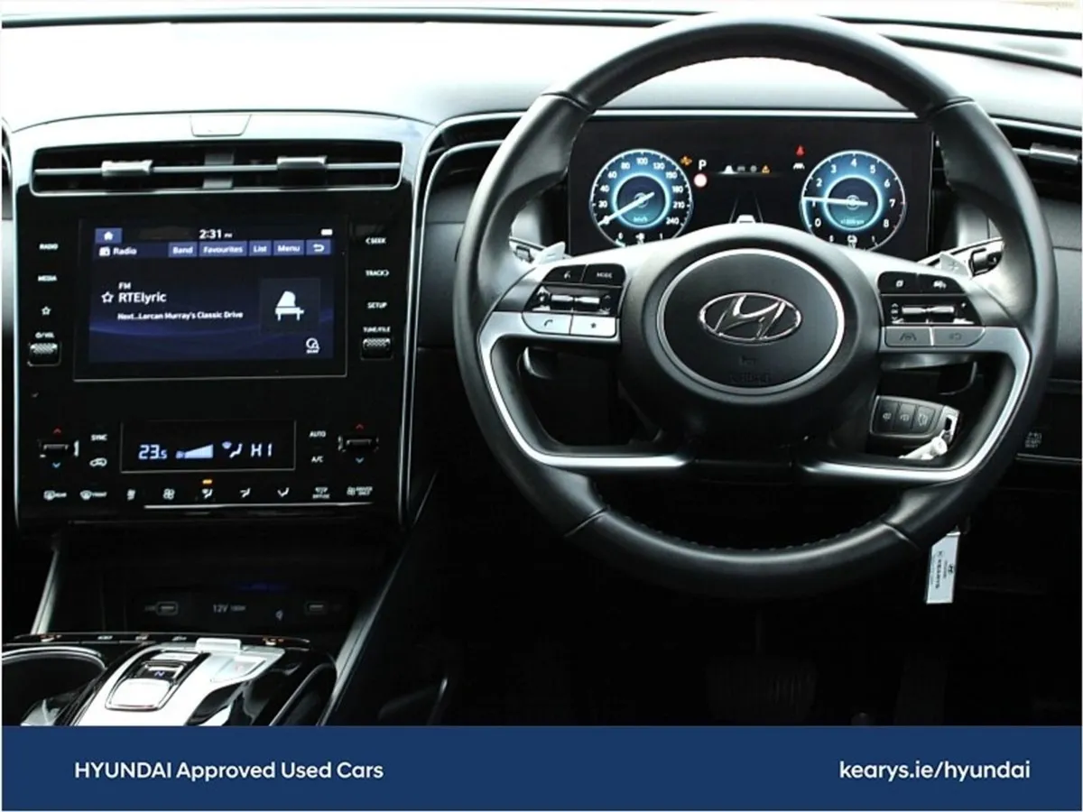 Hyundai Tucson Just In - 2WD Executive - 1.6 Petr - Image 4