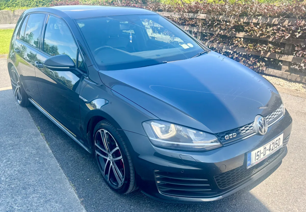 2015 VOLKSWAGEN GOLF 2.0L GTD - Image 1