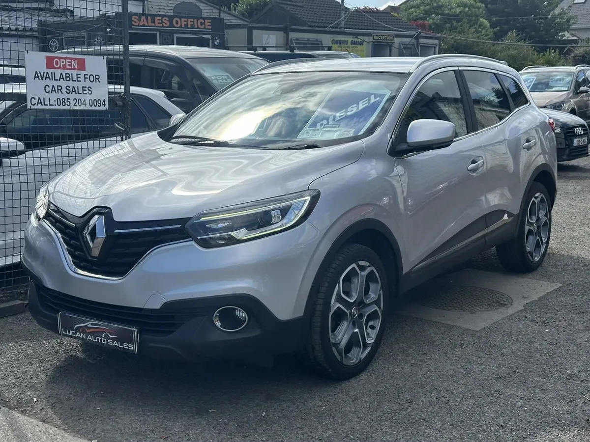 2017 Renault Kadjar LOW MILEAGE - Image 1