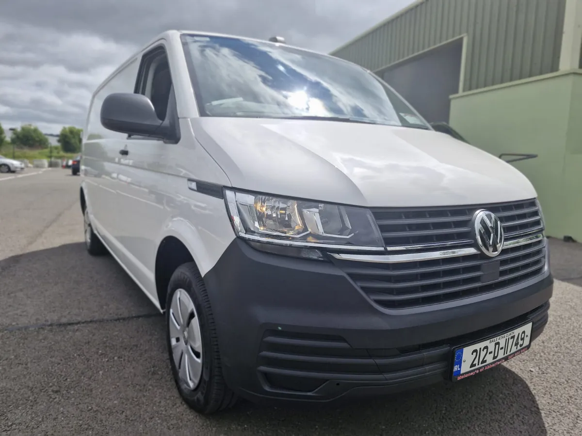 Volkswagen Transporter 2021 - Image 1