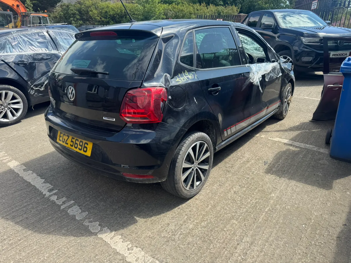 Breaking 2017 Volkswagen polo beats - Image 4