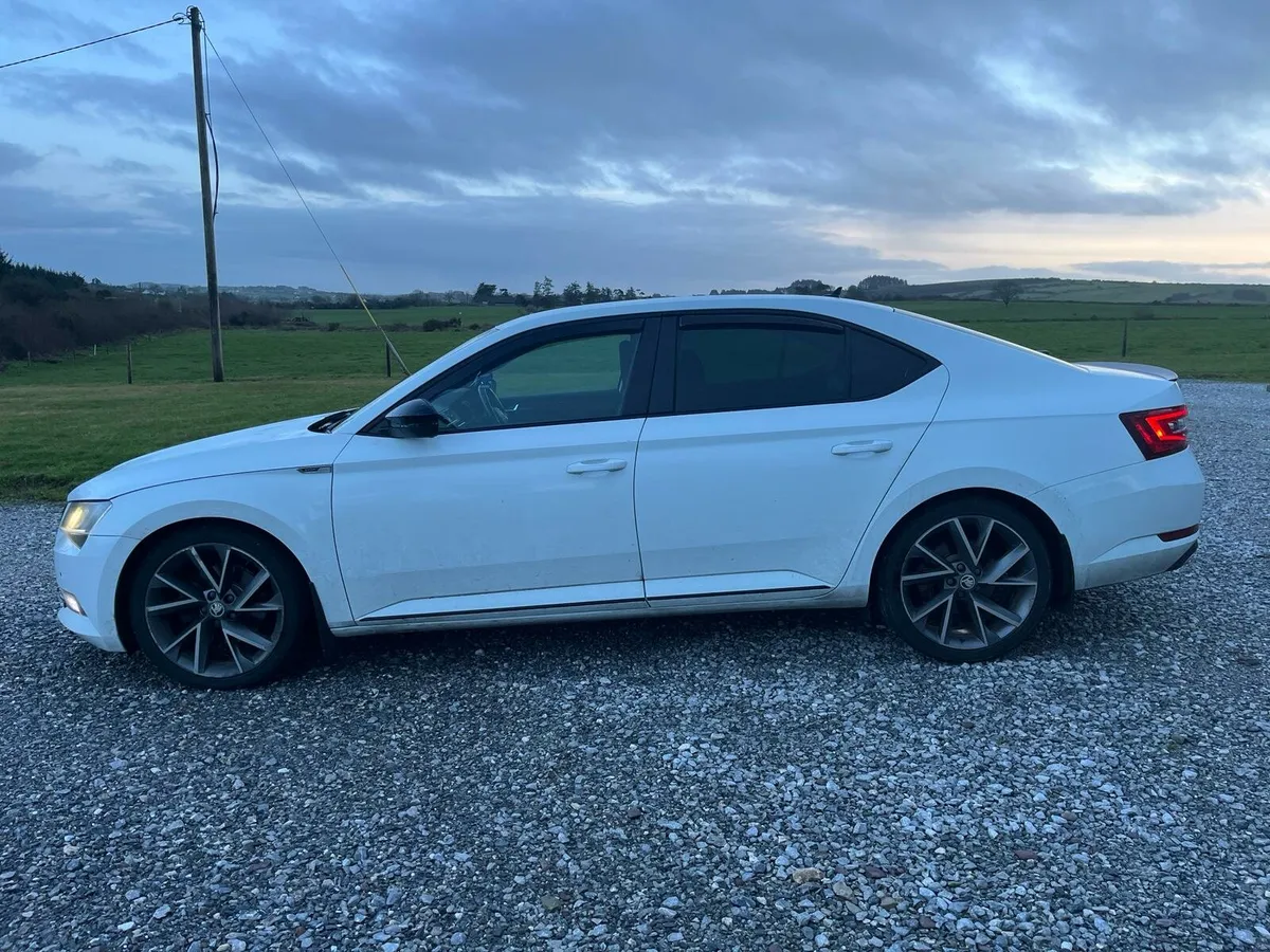 Skoda superb Sportline - Image 3
