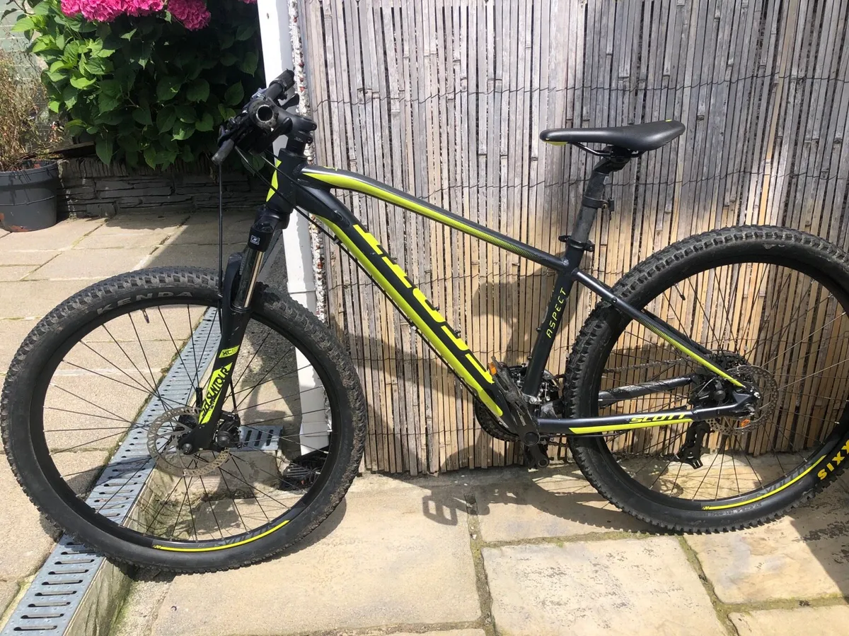 Scott Aspect 770 Mountain Bike - Image 1