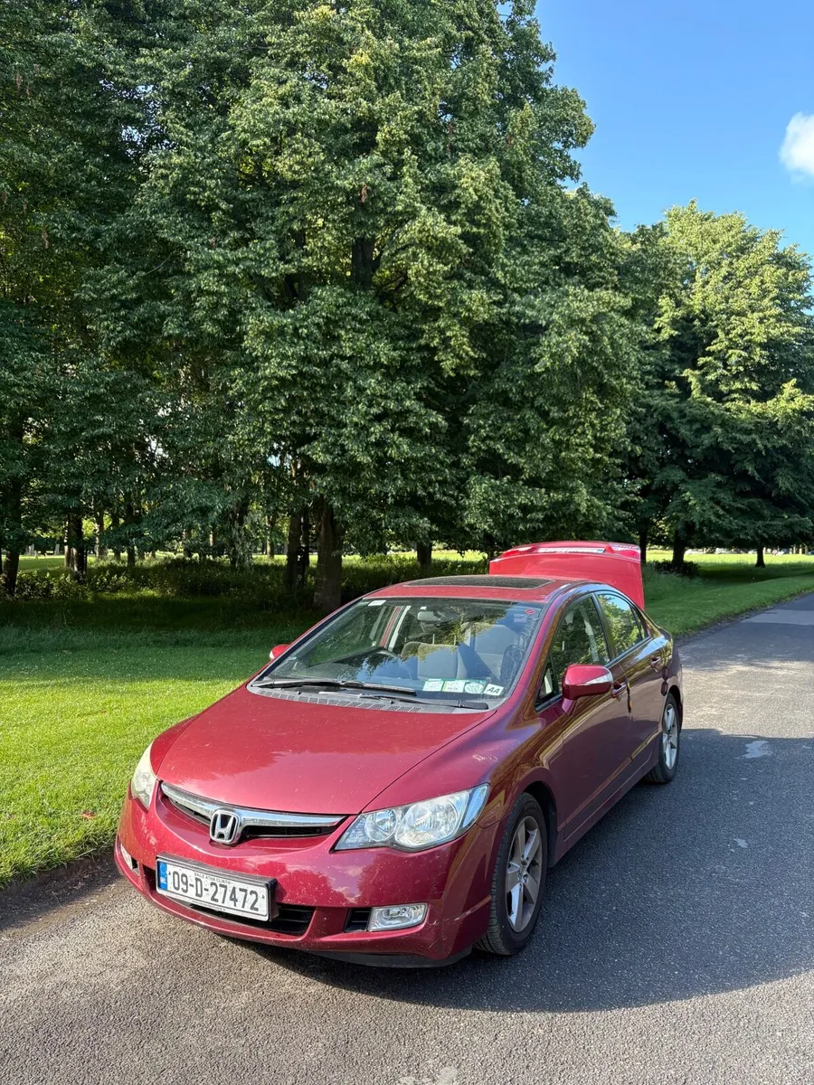Honda Civic 2009 - Image 1