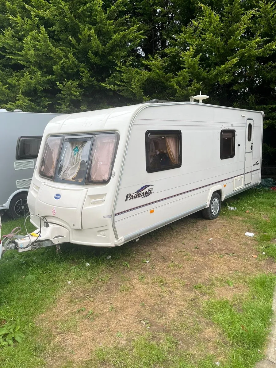 Bailey pageant 6 berth fixed bunkbeds - Image 2