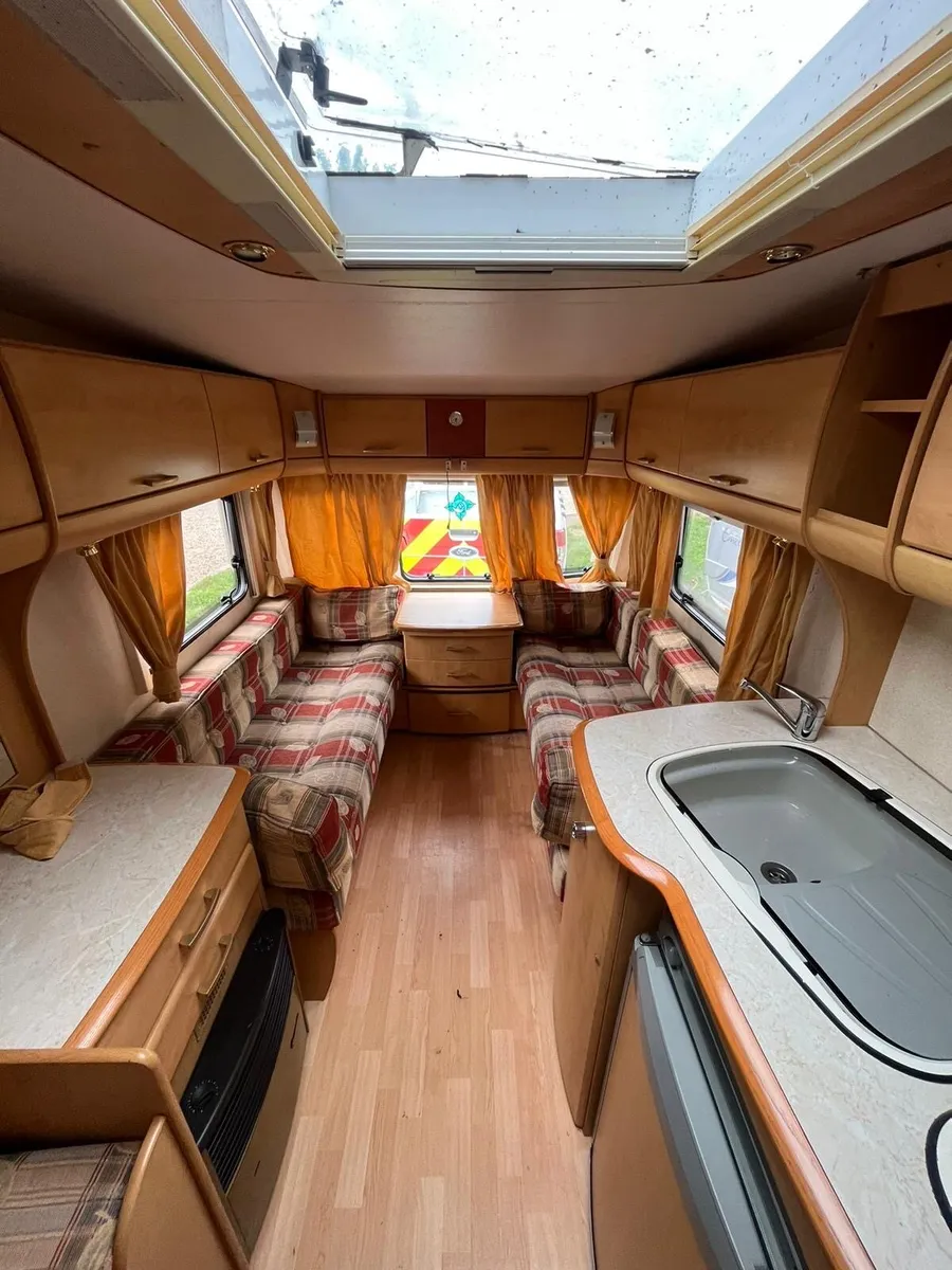 Bailey pageant 6 berth fixed bunkbeds - Image 4
