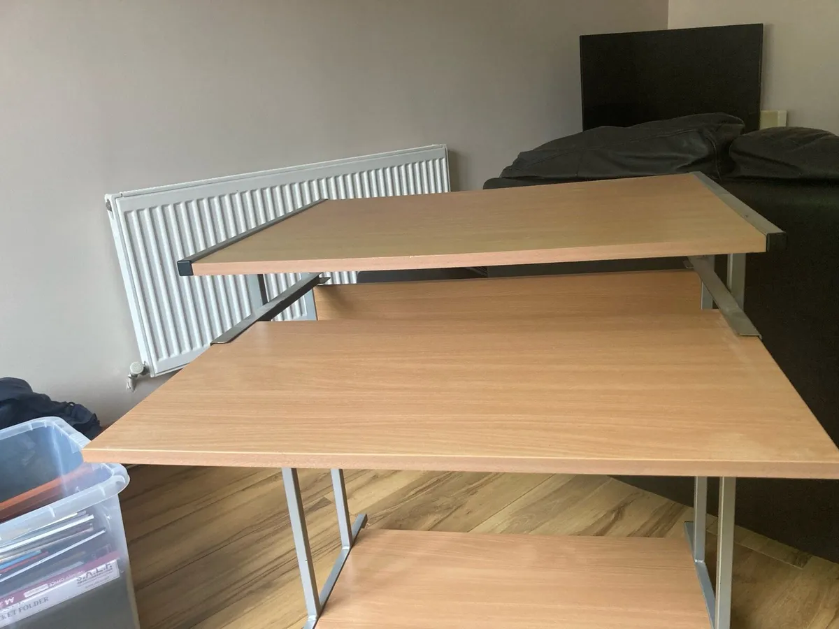 Study desk and chair - Image 1