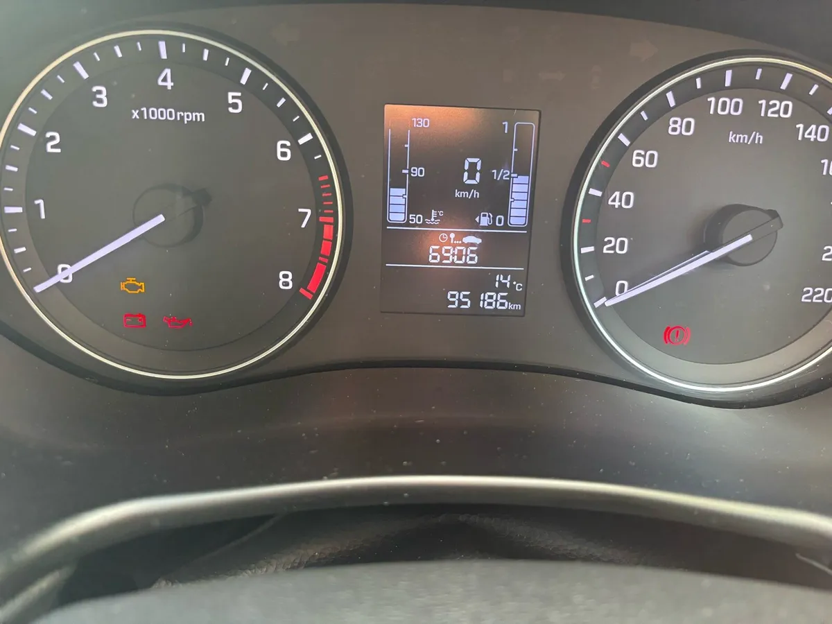 2018 Hyundai i20 - Image 3