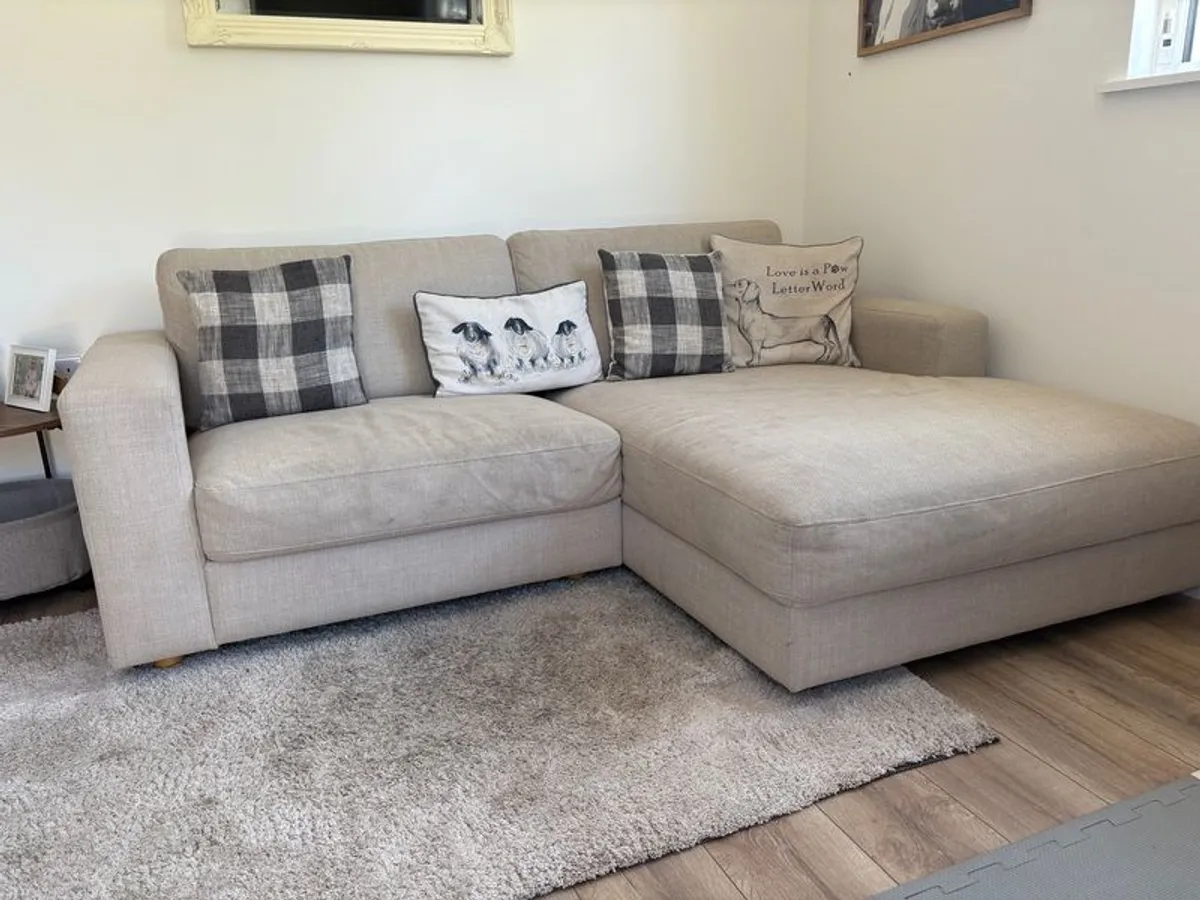 sofa - Image 1