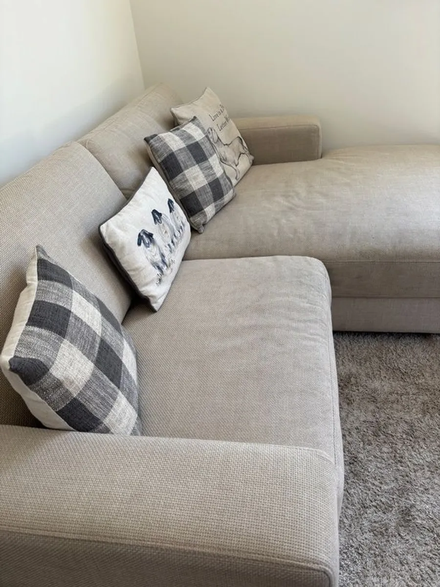 sofa - Image 3