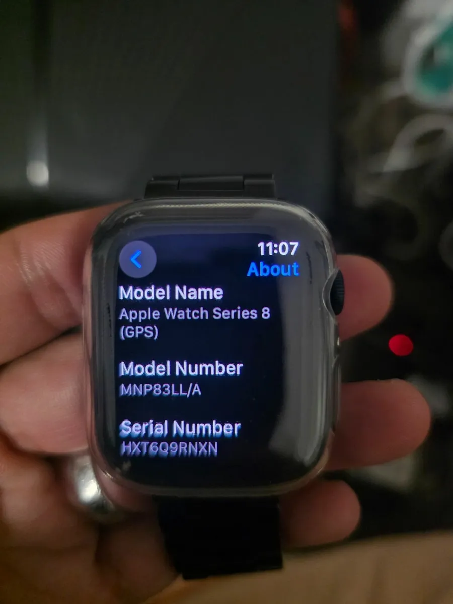 Apple Watch 8 45mm Midnight Black - Image 2
