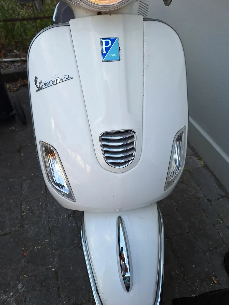 2013 Vespa - Image 4